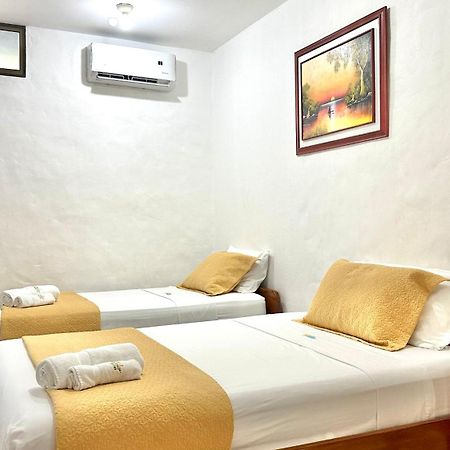 Hostal Suenos Silvestres Puerto Ayora  Eksteriør billede