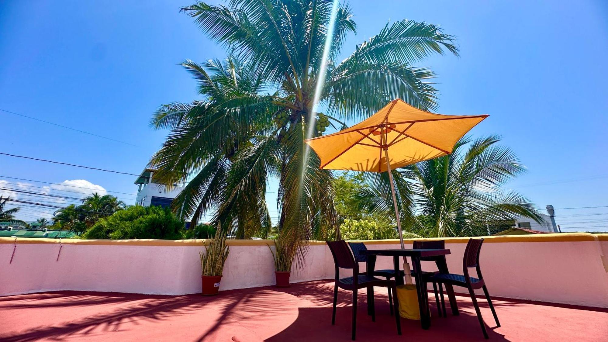 Hostal Suenos Silvestres Puerto Ayora  Eksteriør billede